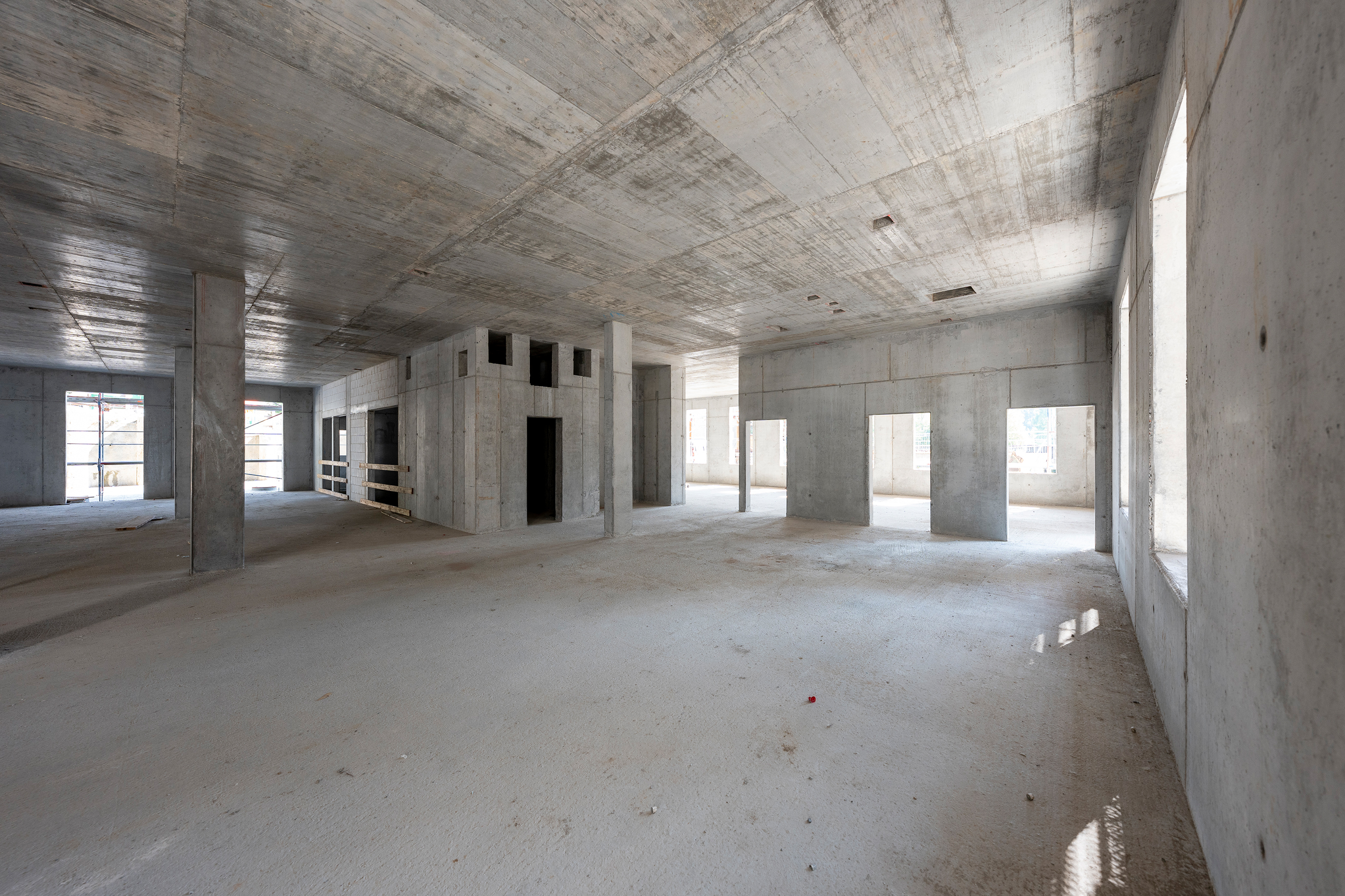 Die Wände und Decken im Oberbau bestehen aus EcoCrete R, mit rezyklierter Gesteinskörnung.
