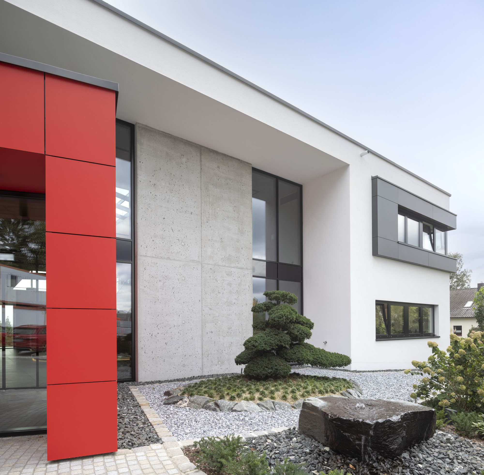 Die ALT Bau GmbH hat ihren Hauptsitz in bayrischen Pemfling und wird in dritter Generation geführt.
