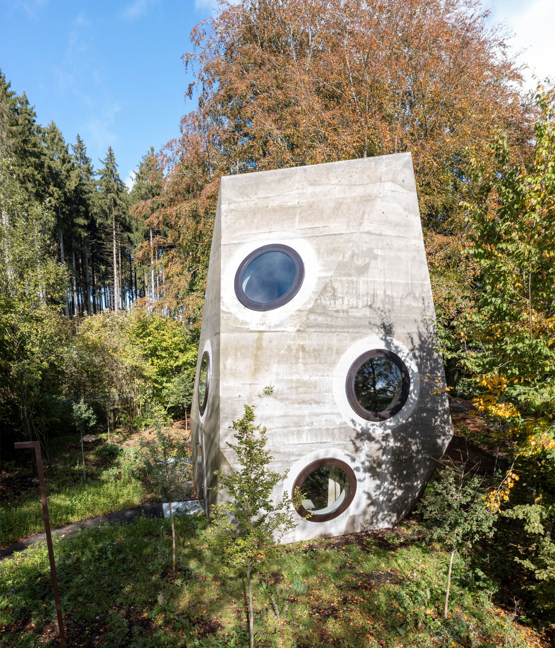 Das aus Leichtbeton entstandene Seminargebäude der Gedenkstätte KZ Hinzert.