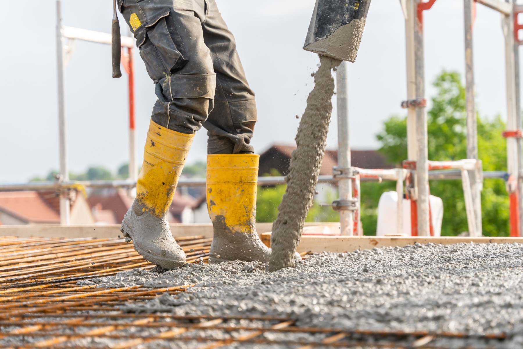 Zement ist ein wesentlicher Bestandteil von Transportbeton.