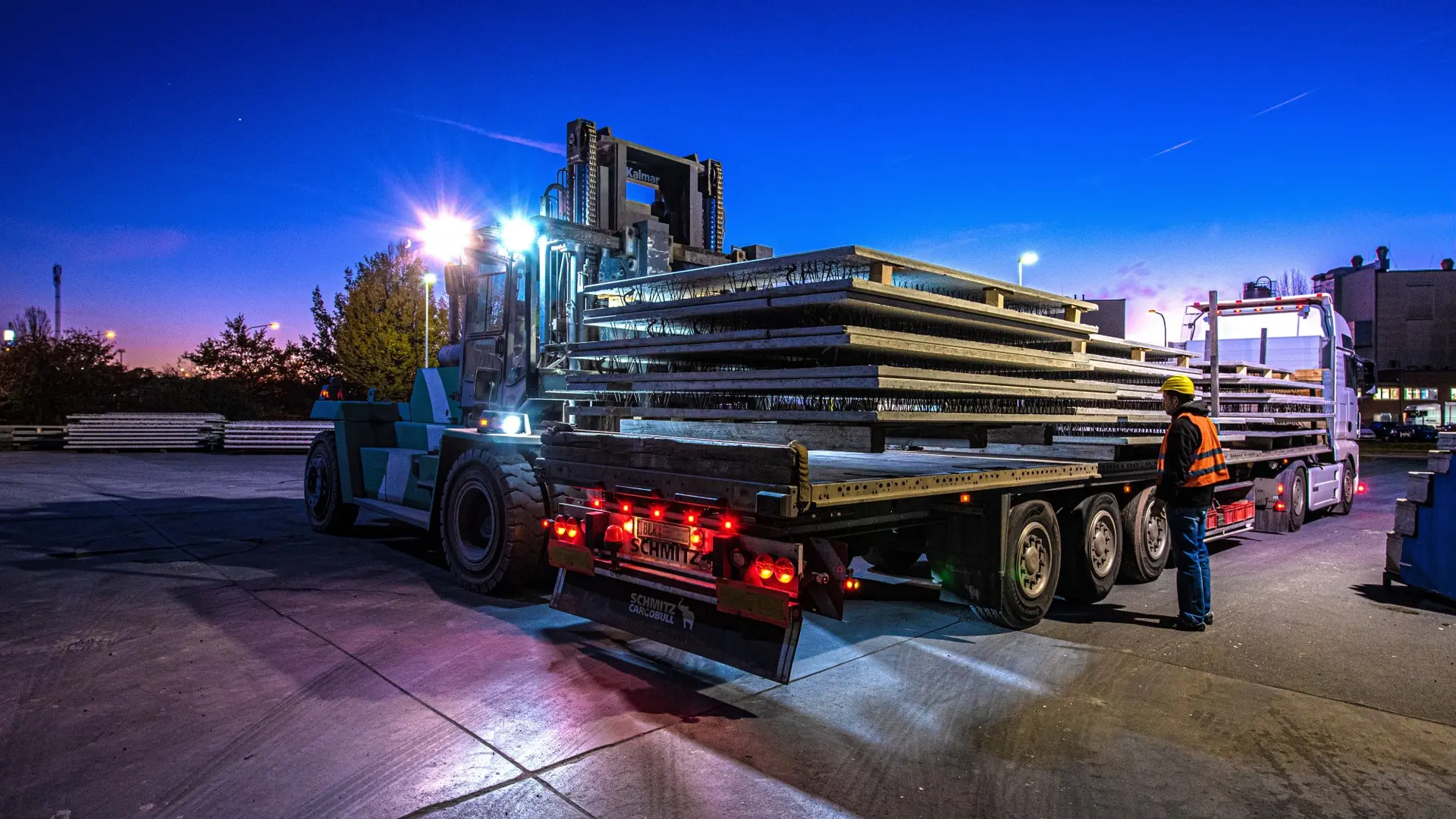 Heidelberg Materials Betonelemente kann mit seinen modernen Produktionsanlagen und -methoden sowohl ökonomisch günstige Standardprodukte herstellen als auch spezielle Kundenanforderungen individuell zu erfüllen.
