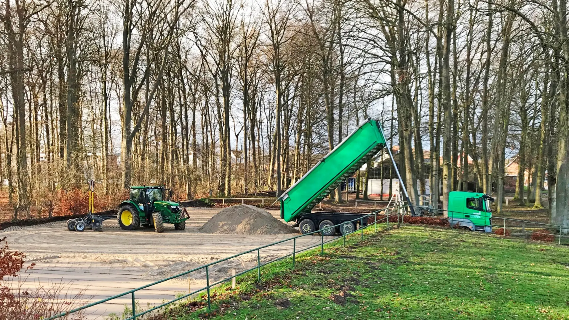Lieferung von Damsdorfer Reitplatzsand in Schleswig-Holstein