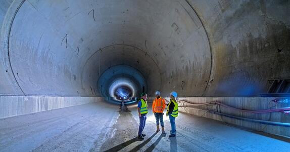 Schelklinger Spritzbetonzement kam beim Herrschafttsbucktunnel in Rheinfelden zum Einsatz. Auf dieser Baustelle wurde im großen Maßstab gearbeitet.